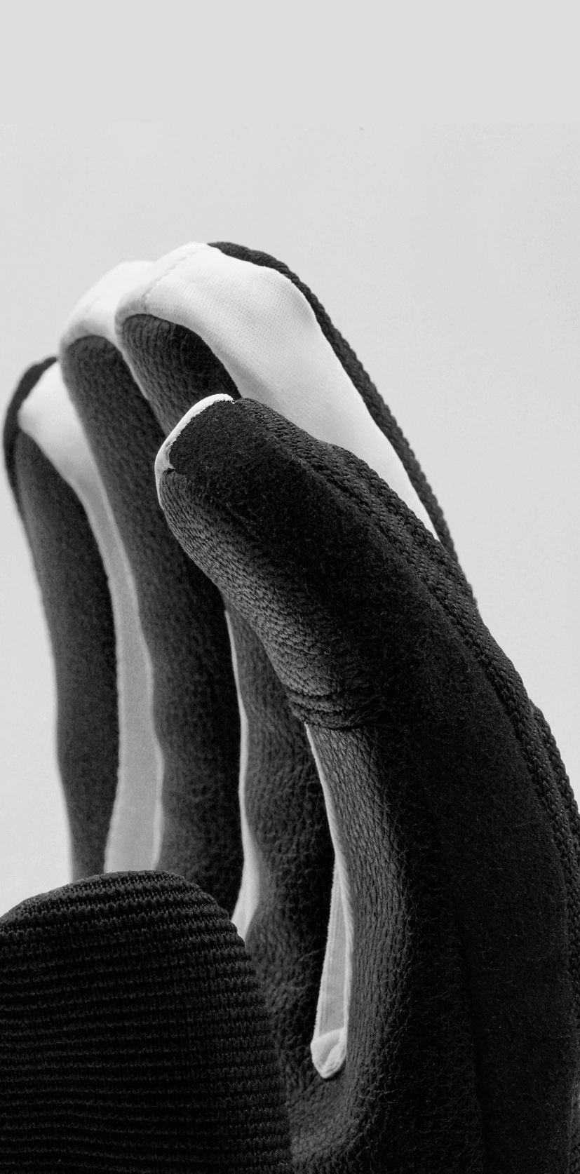 zoom doigts gants moto tecnique